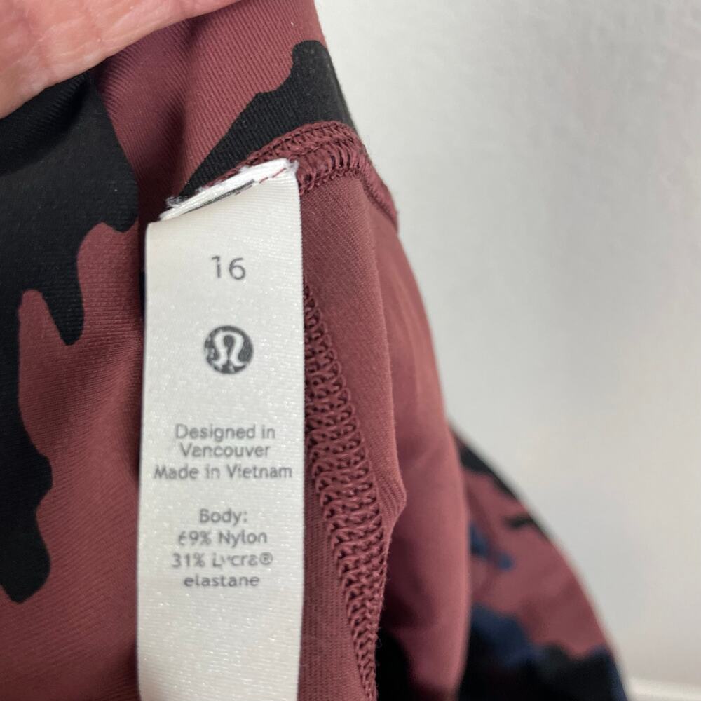 Lululemon Maroon Gray Camo Print Leggings 16 - Picture 7 of 7